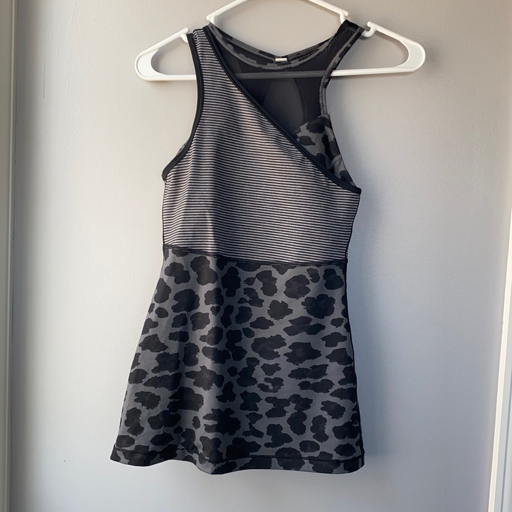 Lululemon tank top